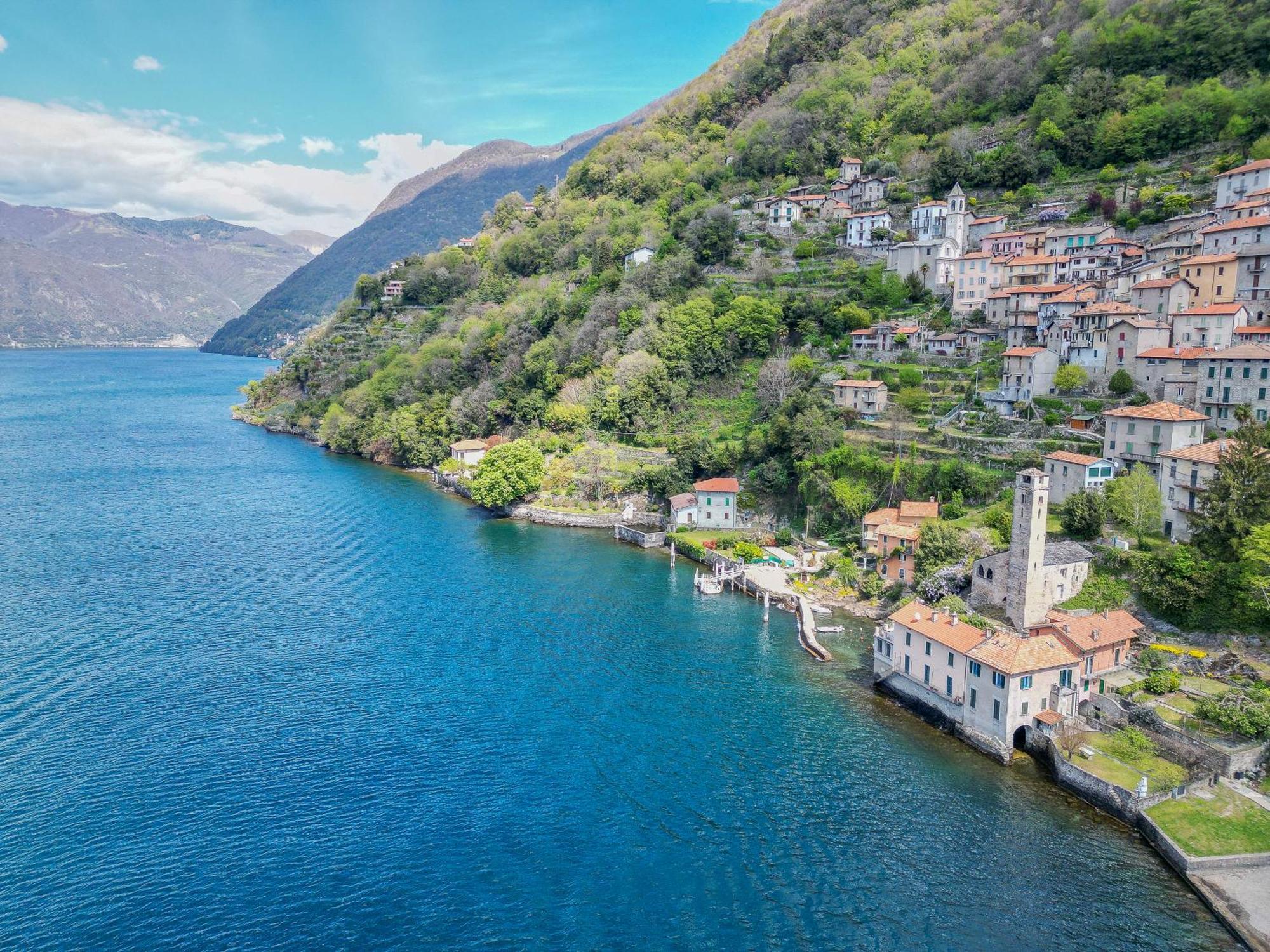 Deriva Apartment On Careno'S Beach By Rent All Como Nesso Exteriör bild